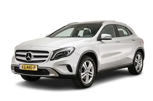 Zilveren Mercedes personenauto