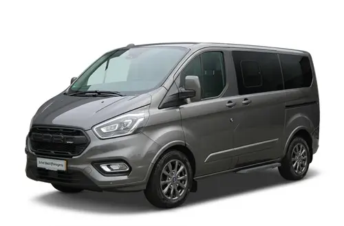 Grijze Ford Transit bedrijfswagen